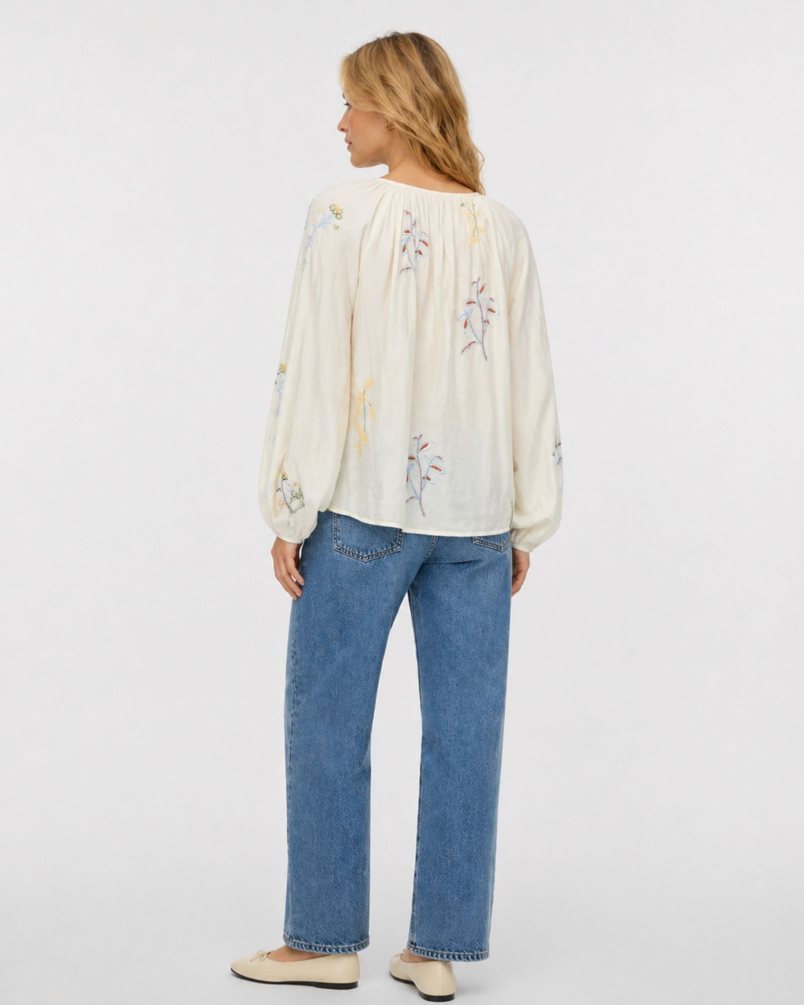 VMLINA EMBROIDERED TOP